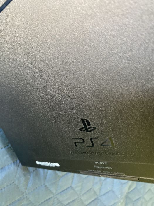 PS4 500GB sem comandos