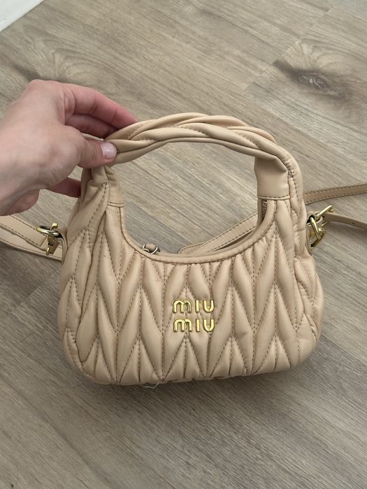 Mala bege Miu Miu
