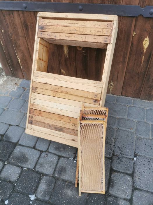 Sprzedam ule warszawskie poszerzane + rodziny pszczele, roje