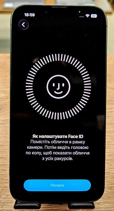 Смартфон iPhone 13 128Gb (АКБ 100%) Neverlock