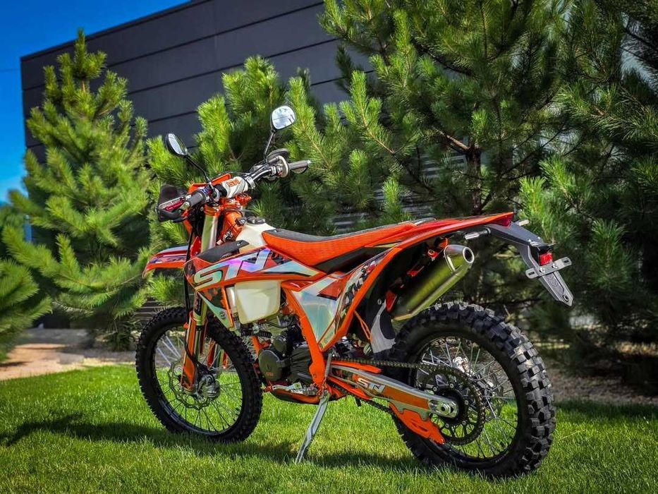 Краще та якісніше аналогів Мотоцикл STN V8 Enduro в АРТМОТО