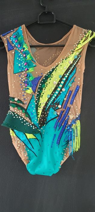 Strój gimnastyka artystyczna