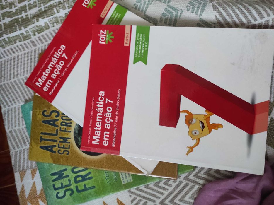 Manuais escolares/cadernos activid novos /  excelente estado  7º