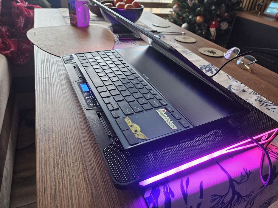 Podstawka chłodząca pod laptop