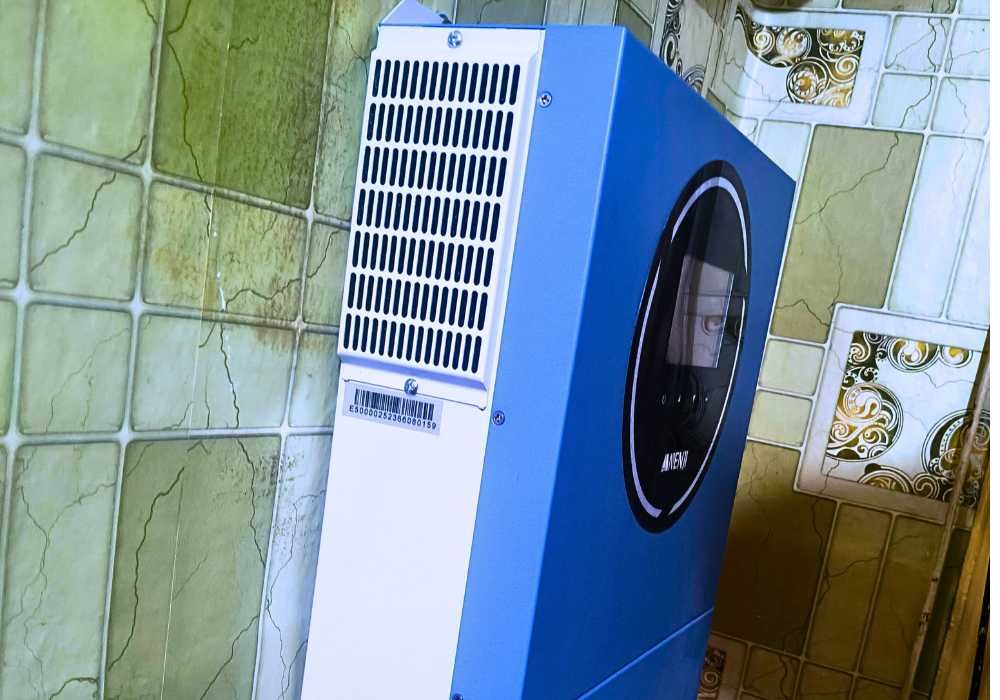 Гібридний інвертор 5kW 48V Wi-Fi для дому та сонячних панелей