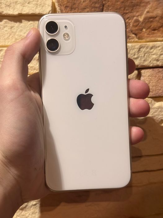 iPhone 11 64GB White, ідеальний стан, все працює