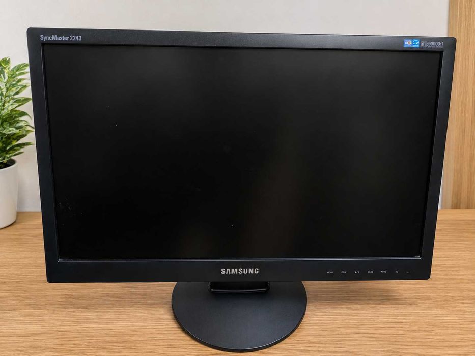Monitor Samsung SyncMaster 2243 – Usado