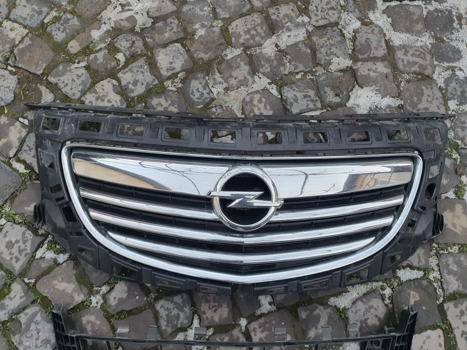 Ришітка радіатора бампера опель  інсігнія opel Insignia