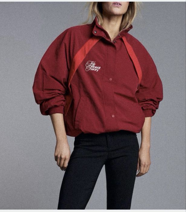 Вітровка Bershka