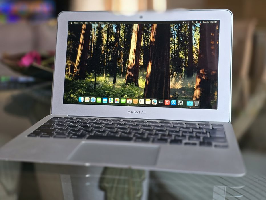 MacBook Air 11" (Mid 2011) | Intel Core i7 | Bateria Nova | Excelente Estado