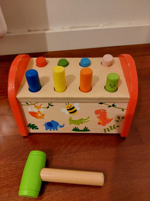 Brinquedo de madeira