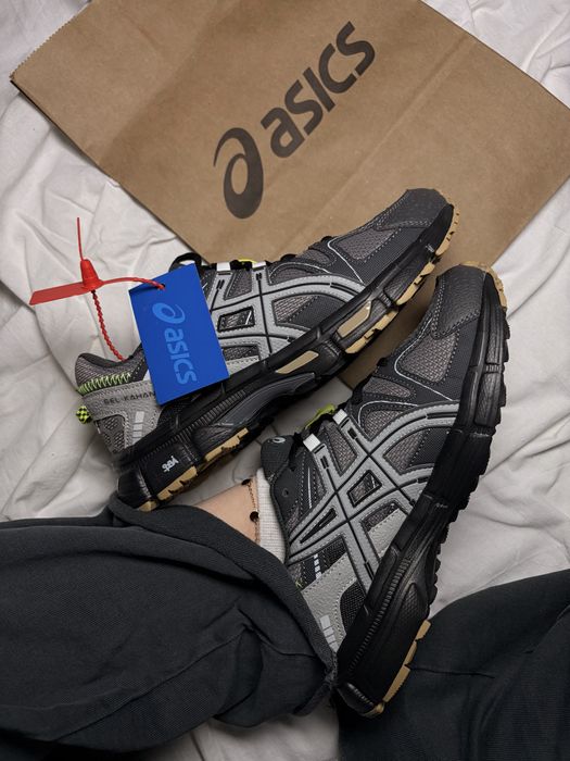 Кросівки Asics чорні 40-41р