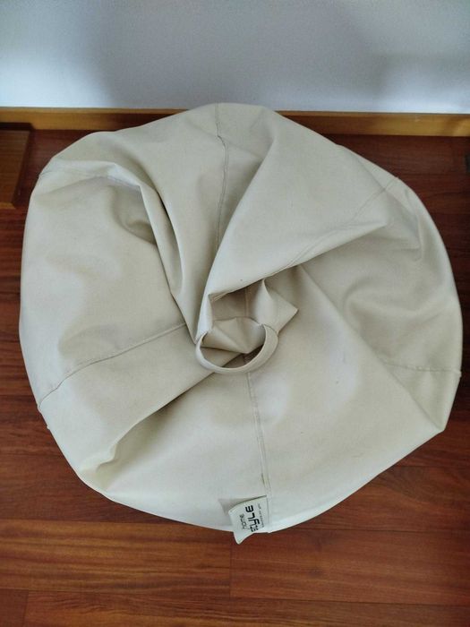 PUFF Branco  |  Tamanho (Diâmetro: 70 cms)