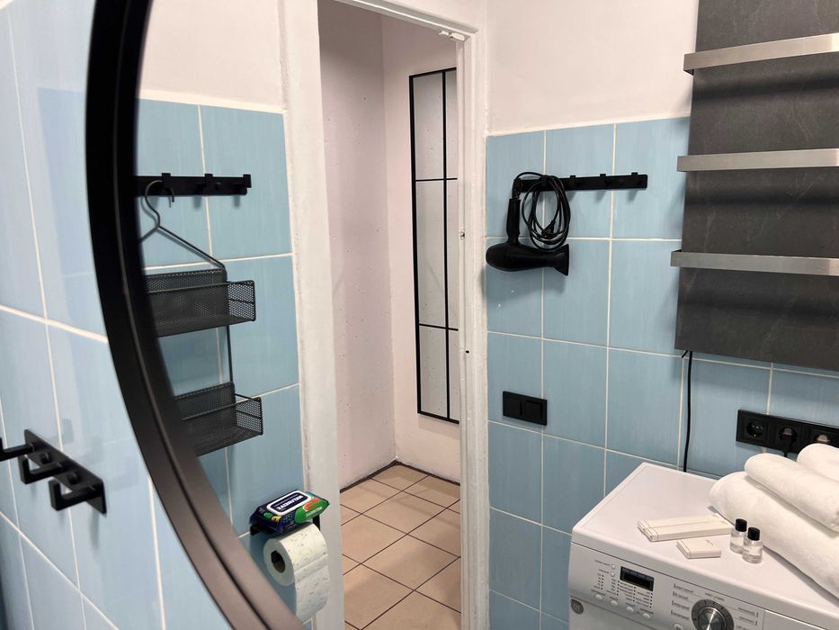 Квартира подобово Чернігів ·Центр·  Вал · Gnizdo Apartments Loft · світло є · звітні документи