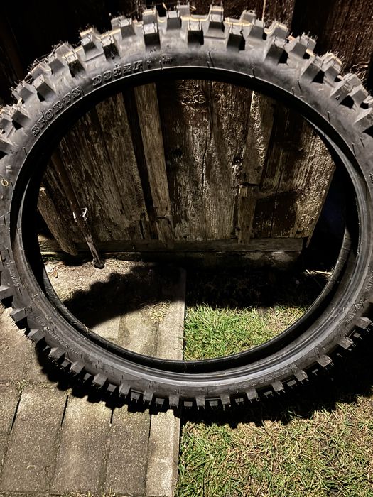 Opona dunlop przednia