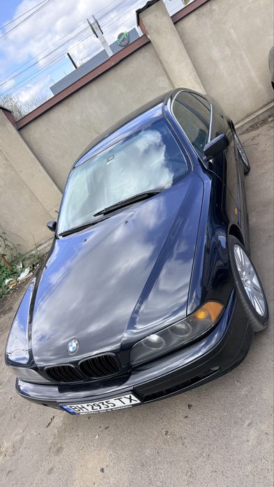 Продам BMW e39 2.5