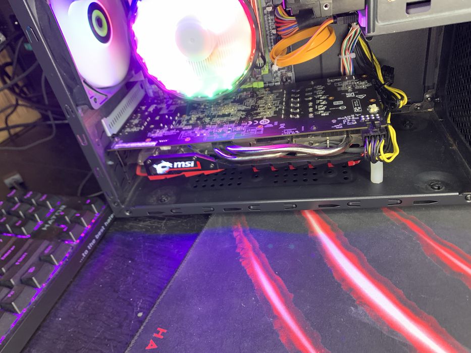 Видеокарта AMD RX 470 8gb, работает на тестах вылетает