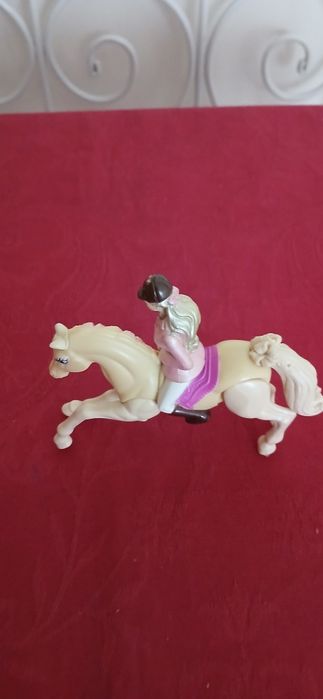 Barbie com cavalo, Burger King, de 2002