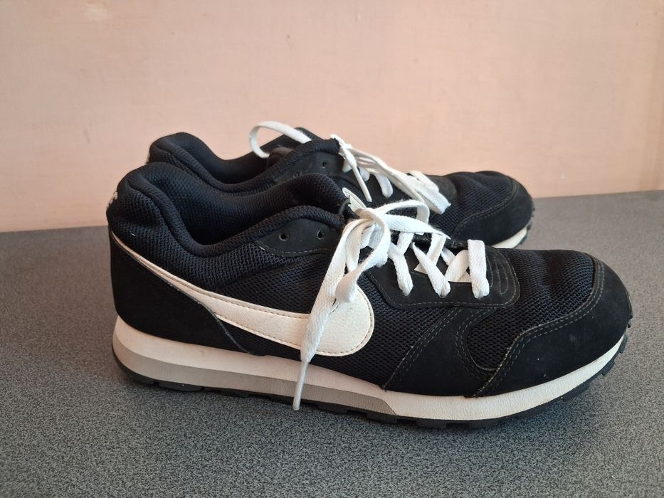 Nike  кросівки снікерси 38,5 р.