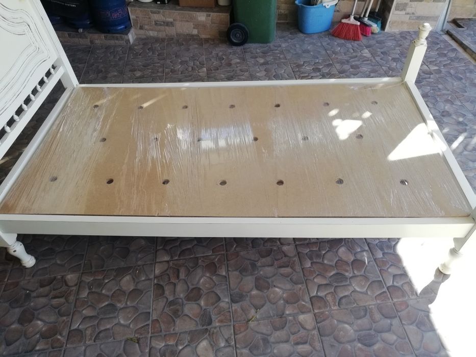 Cama Espectacular Branco Rústico de Adulto 2 metros