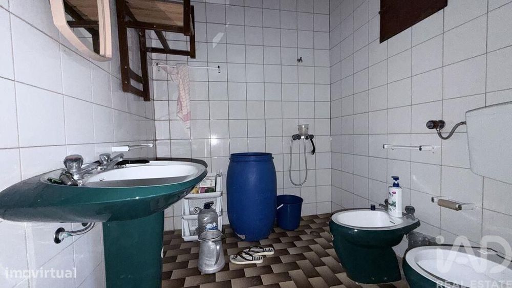 Terreno em Amiais de Baixo