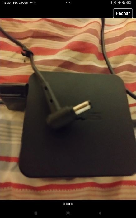 Carregador em bom estado