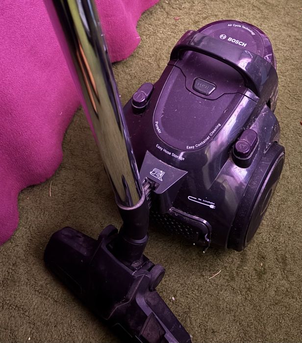 Пылесос Bosch BGC05AAA1