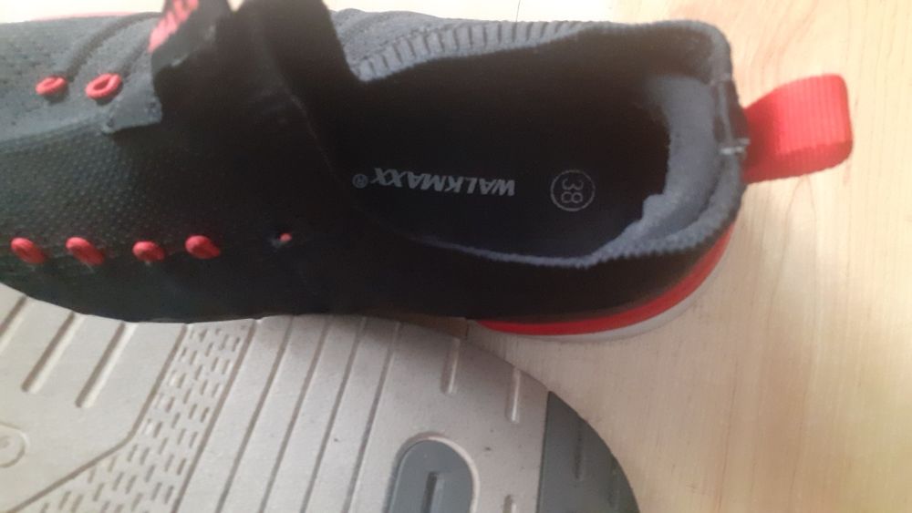 Walkmaxx czarne buty kołyski