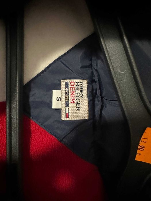 Стильна жіноча куртка-пуховик tommy hilfiger denim. y2k , drill