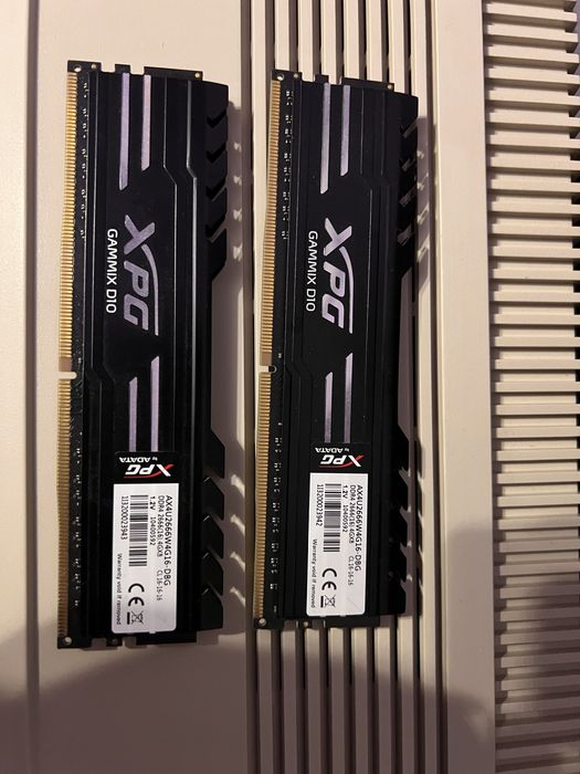 HUANANZHI X99-8D4 DUAL LGA 2011-3 + Xeon E5-2697 v3 + 8 GB DDR4