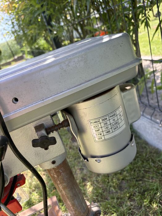 Wiertarka stojąca kolumnowa