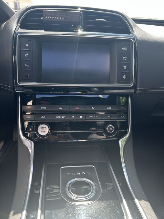 Jaguar xe 2.0 d  versao R -sport