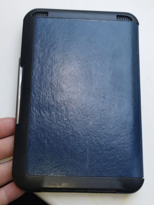 Продам електрону книгу в чудовому стані