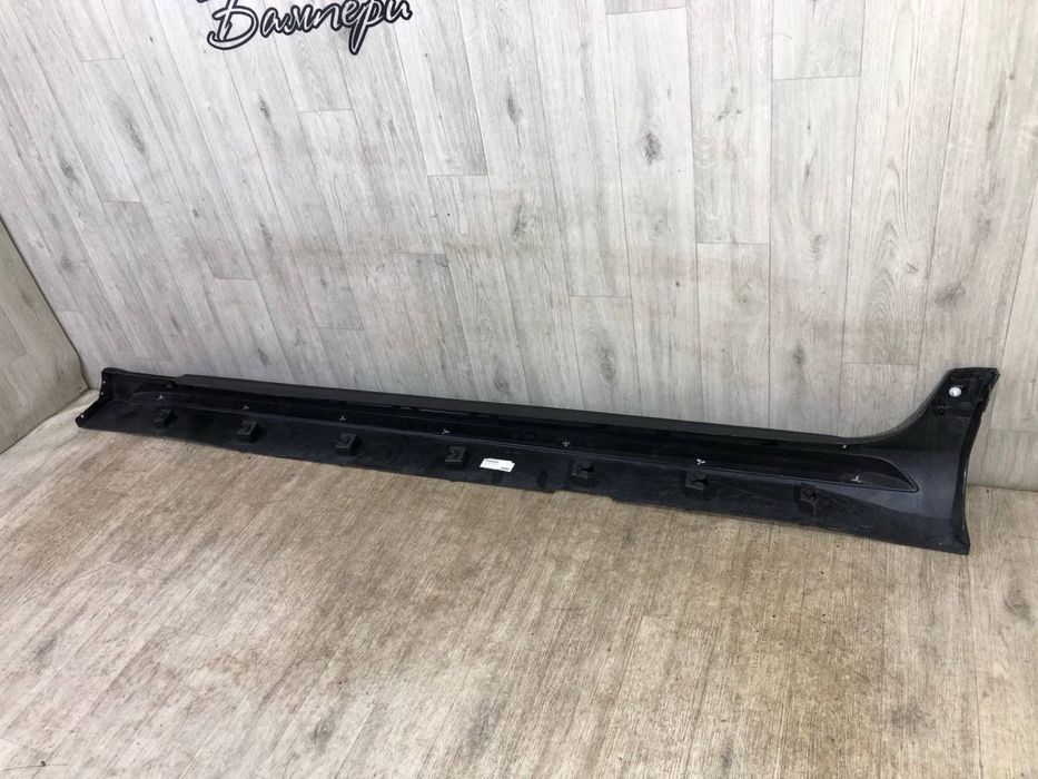 Порог правый Volvo V60 2 CC ( 2018-2024 г. ) накладка порога 31463770