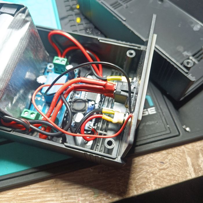 Безперебійник UPS, 9-12 v для роутера, інтернета, телефонів, світла!!!