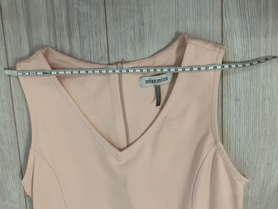 Пудрова сукня