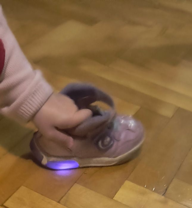 Buty jesienne Geox róż. 28