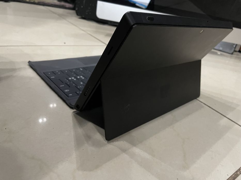 Microsoft surface pro 2 i5-3gen 4gb 10.6’ fhd
