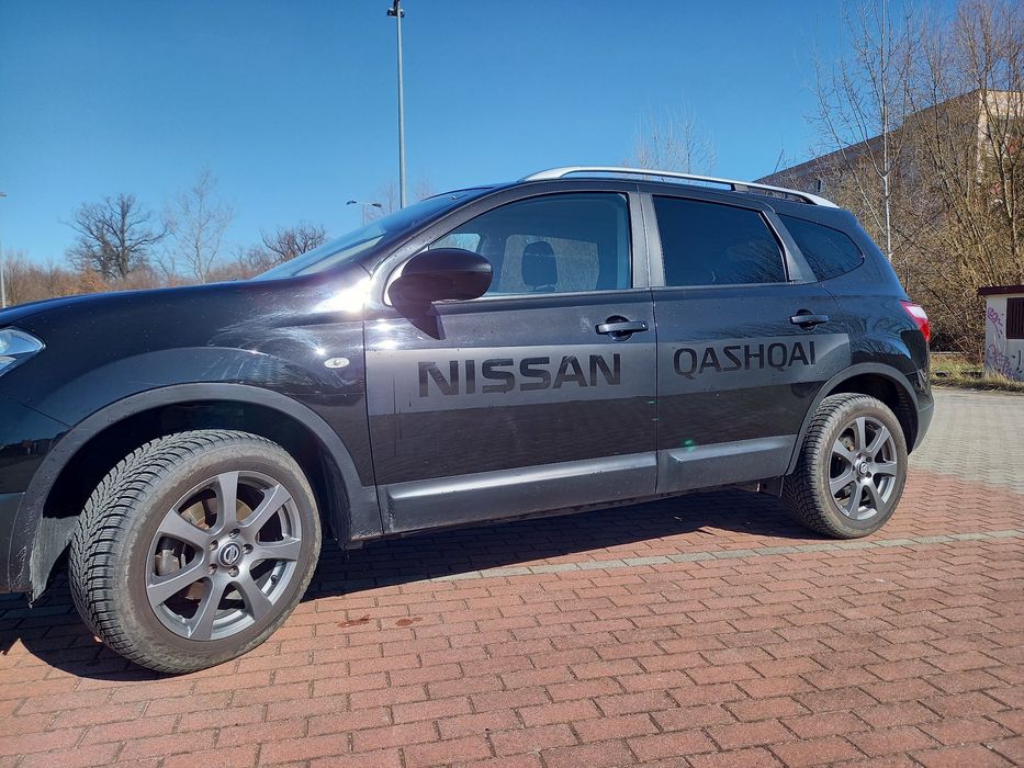 Nissan Qashqai+2