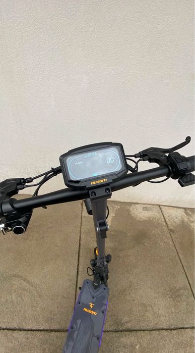 Ausom K20.
