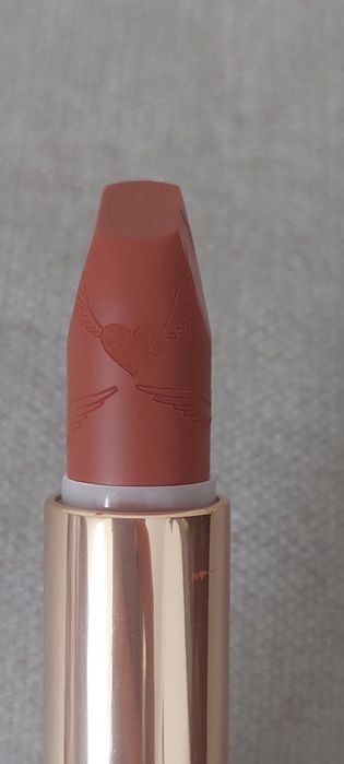 Charlotte Tilbury- pomadka
