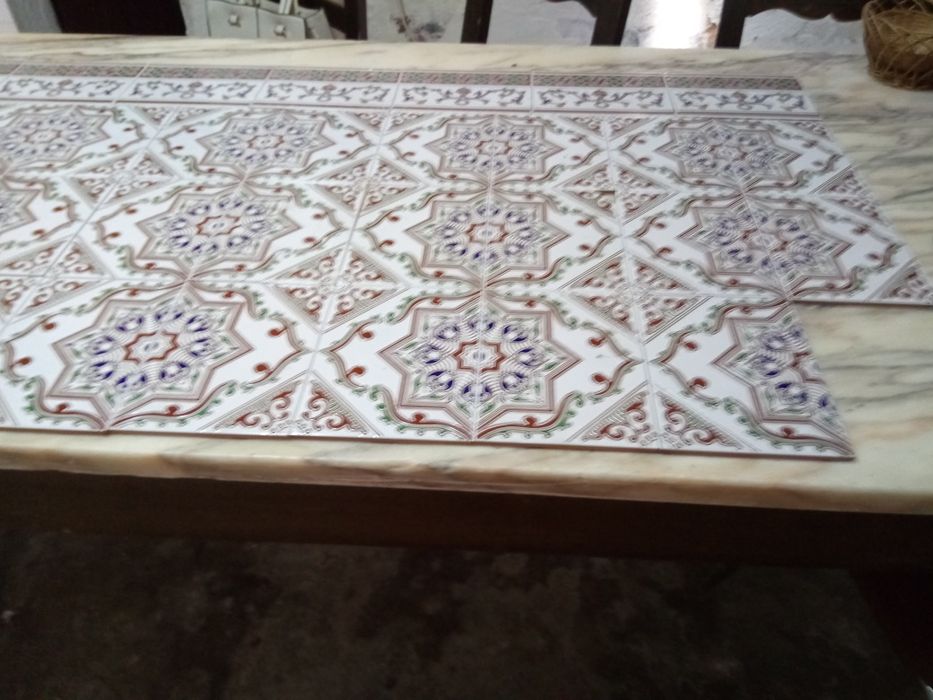 20 azulejos, em estado novo