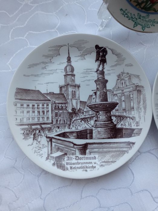 Zestaw 3 porcelanowych talerzy