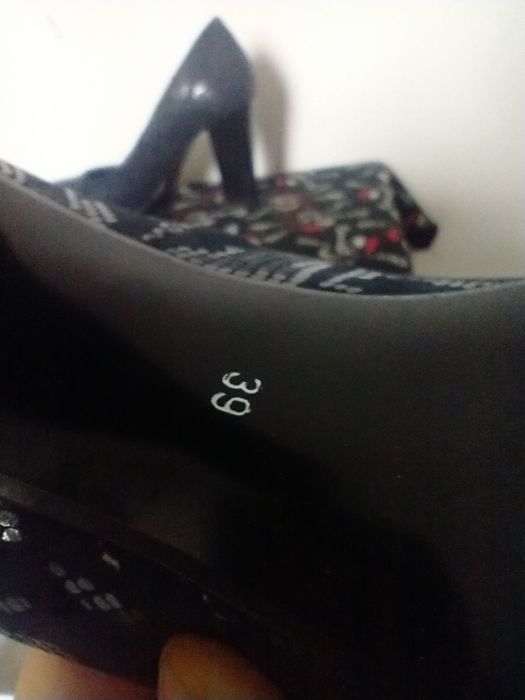 niebieskie eleganckie buty damskie na koturnie 39