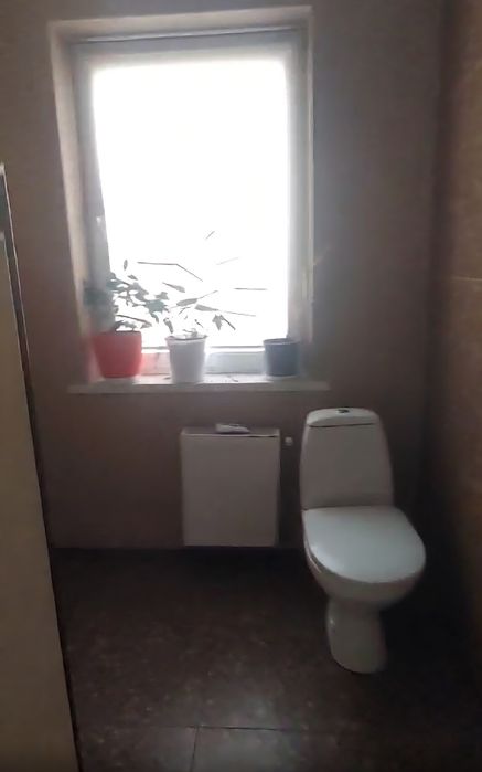 Новий будинок неподалік від центру
