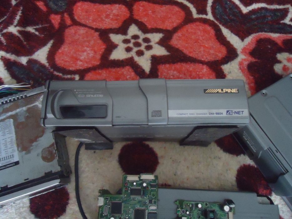 caixas de cds para auto ALPINE para peças