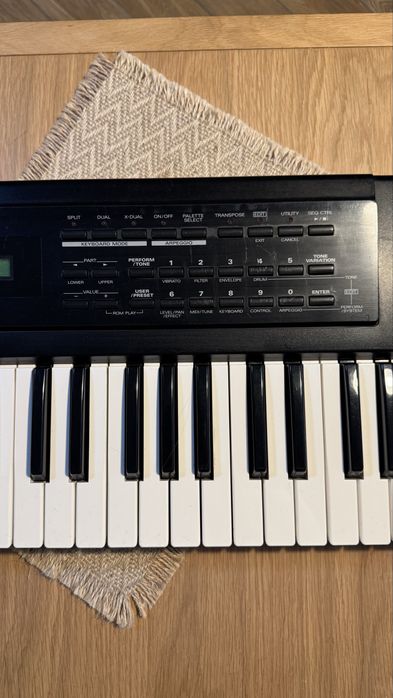 Синтезатор Roland XP-10 в чудововму стані !