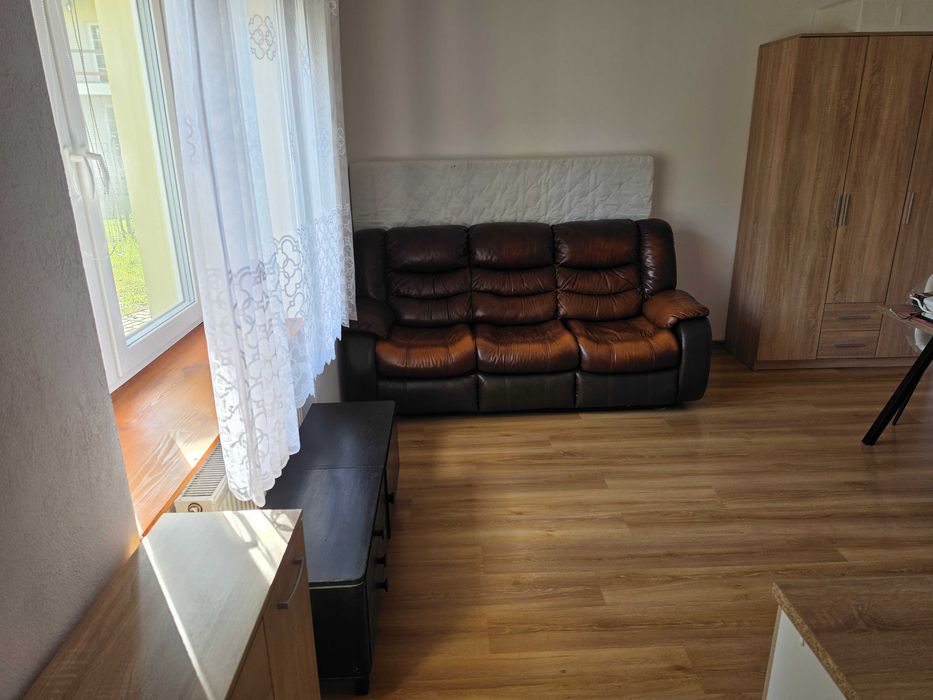 Wygodna kawalerka w spokojnej okolicy - Widok 2