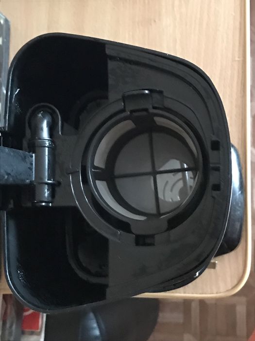 Майже нова Кавоварка Russell Hobbs 650W