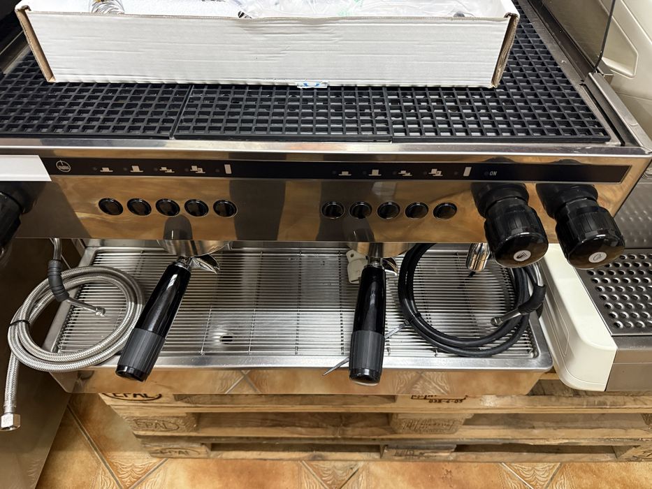 Maquina de café 2 grupos futurmat Ottima